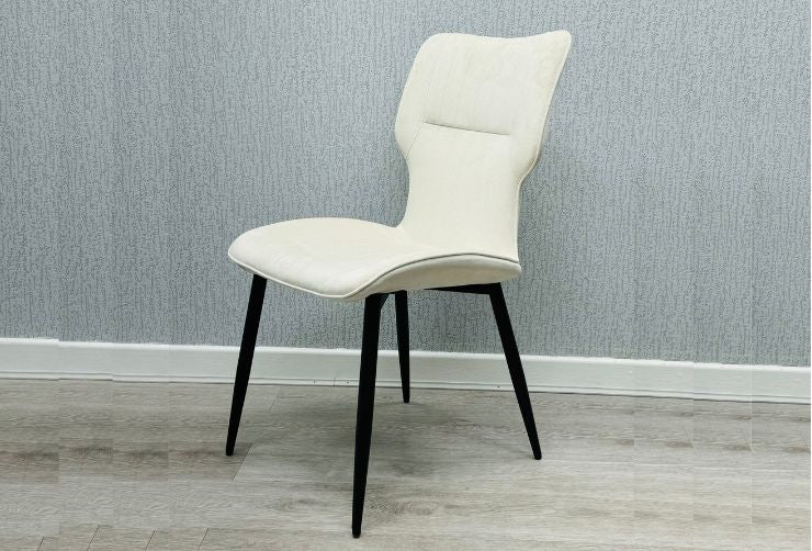 Windsor Velvet Dining Chair – Elegant Upholstered Seating - Exclusive Interior