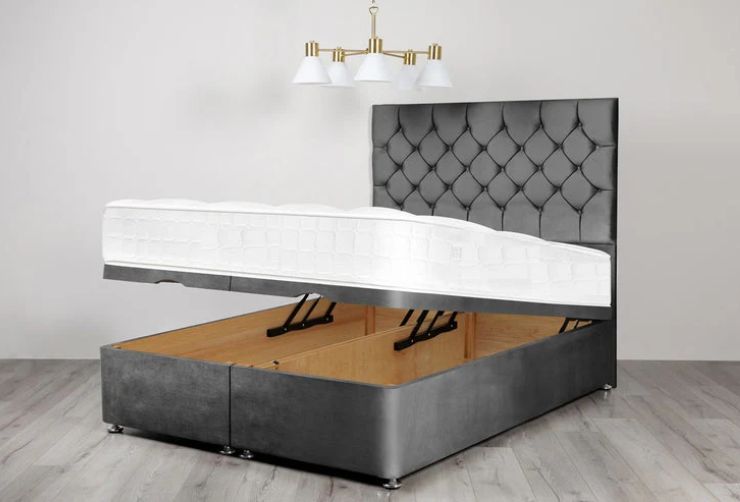 Chesterfield Ottoman Divan Bed - Exclusive Interior