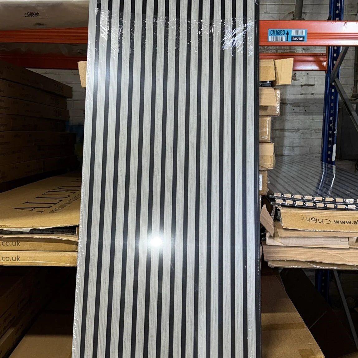 Light grey acoustic slatted wall panel 240x60 cm UK

